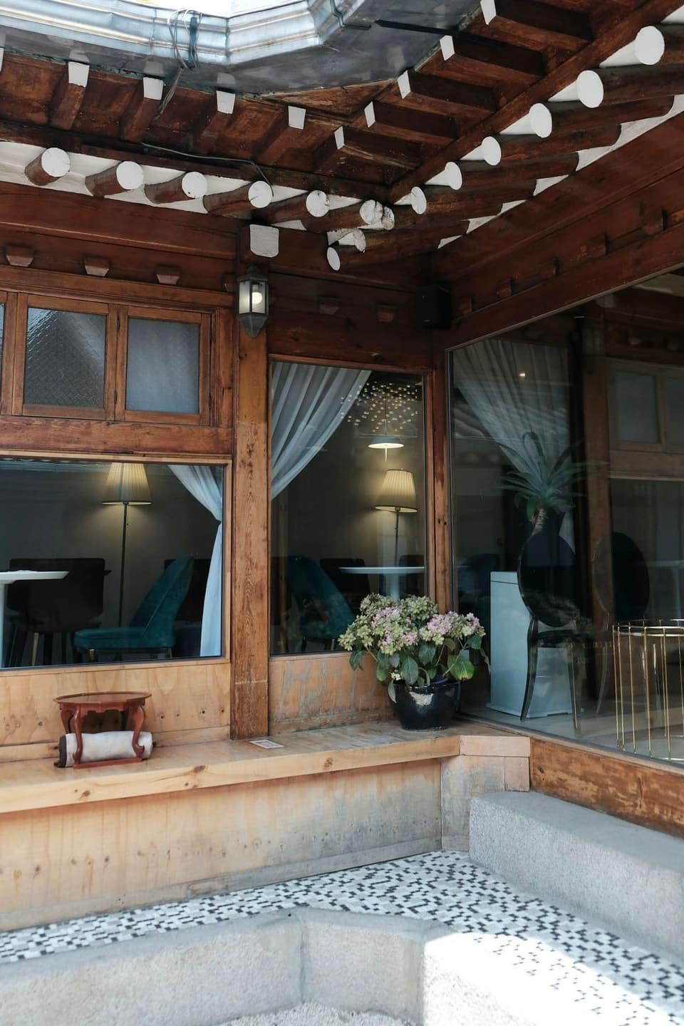 Hanok cafรฉ interior at Bukchon Hanok Village, Seoul